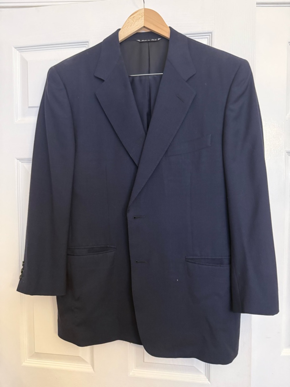 Classic Men's Navy Suit - Single-Breasted Formal Jacket